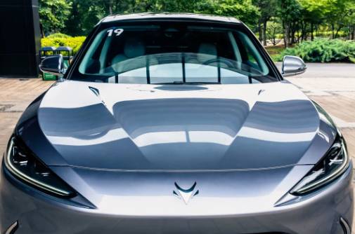 北汽极狐阿尔法S 定义智能汽车新标杆